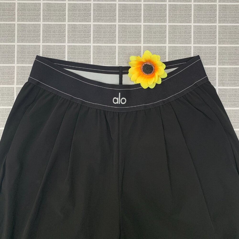 ALO Yoga Pants Black Brand New (Regular)😉💘 - Picture 3 of 8